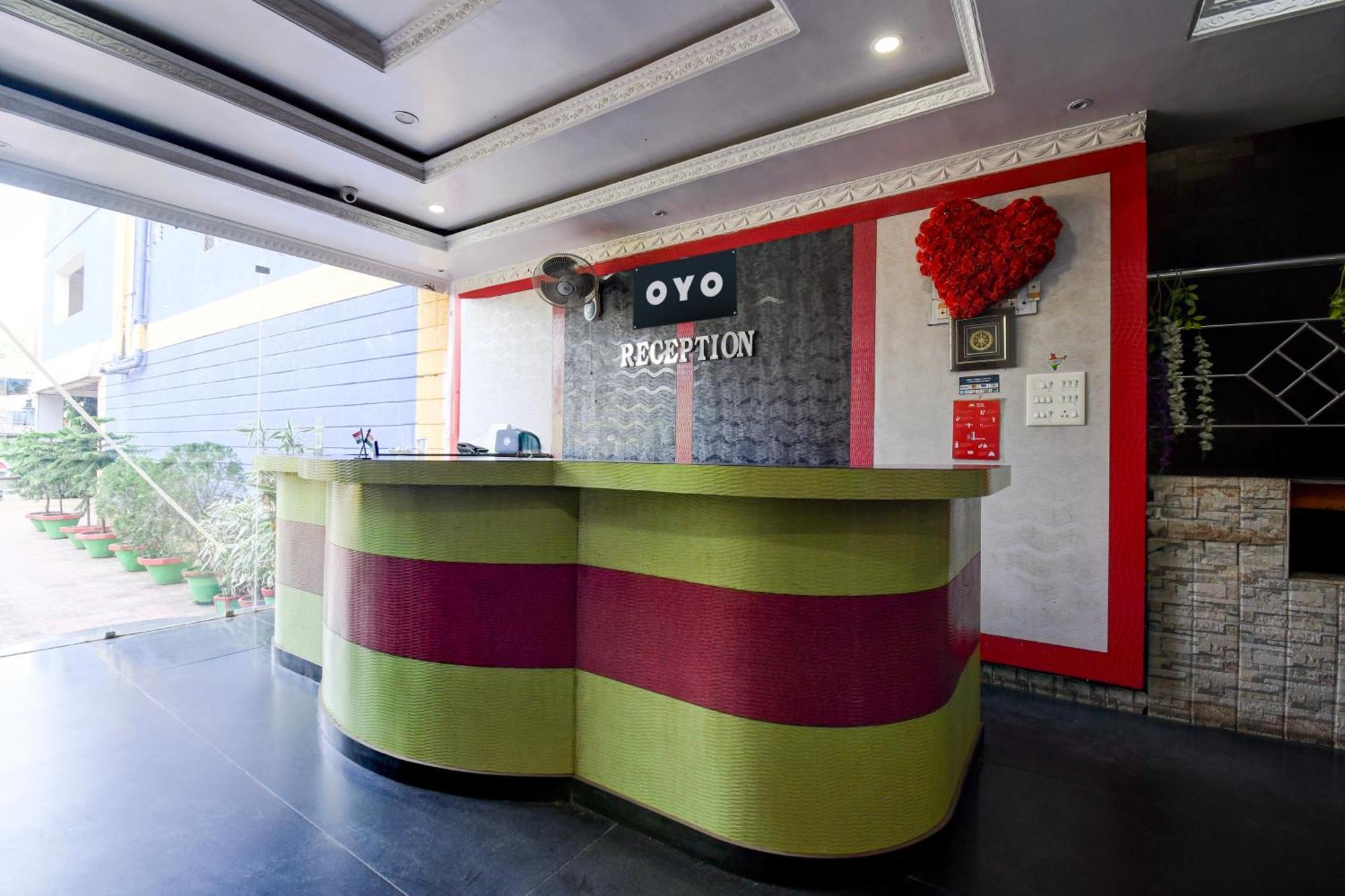 Hotel O Blue Royal Бхубанешвар Екстериор снимка